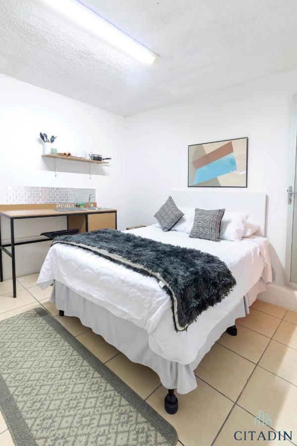 Hotel Citadin Zona 4 2*