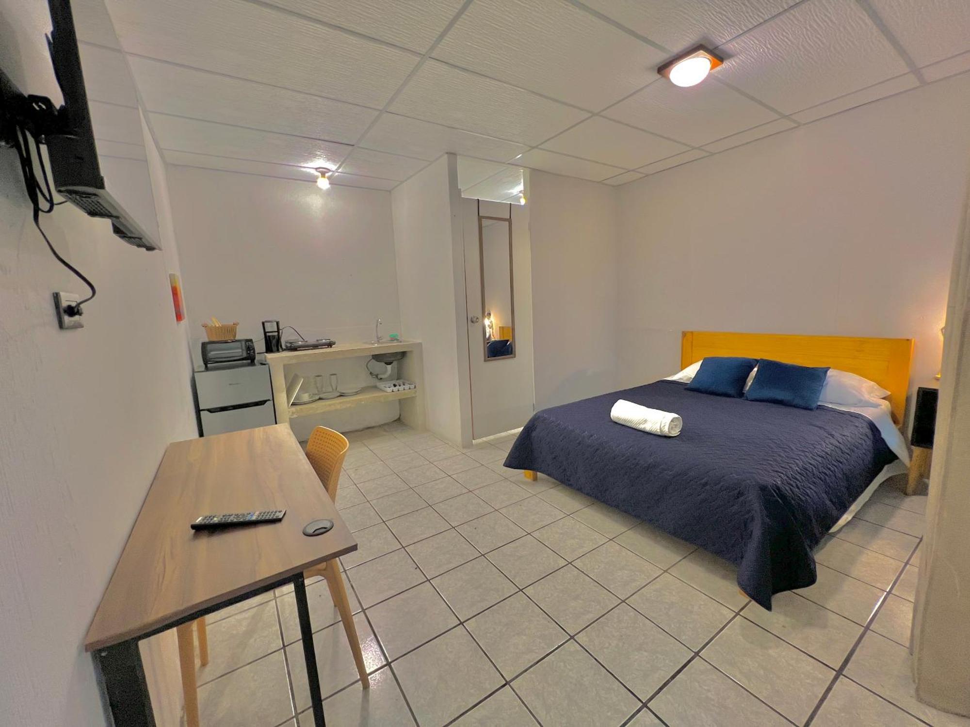 Hotel Citadin Zona 4 2*